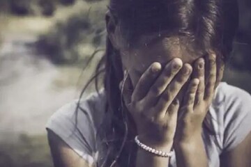 স্কুল টাইমের পর নিজের গাড়িতে ছাত্রদের উঠিয়ে যৌন মিলনে বাধ্য করতেন শিক্ষক!