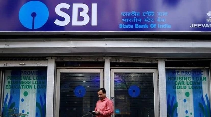 জানা গিয়েছে, দেশের ২৬ সরকারি ব্যাঙ্কের আর্থিক বছর ২০১৪-১৫ সালে  ৯০টি শাখা, ২০১৫-১৬ সালে ১২৬টি শাখা, ২০১৬-১৭ সালে ২৫৩ শাখা, ২০১৭-১৮ সালে ২০৮৩ শাখা ও ২০১৮-১৯ সালে ৮৭৫ শাখা হয় বন্ধ করে দেওয়া হয়েছে না হলে অন্য শাখার সঙ্গে মার্জ করে দেওয়া হয়েছে ৷ 