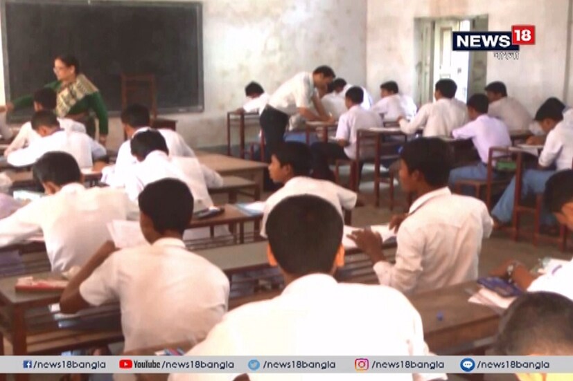 প্রত্যেক প্রার্থীকে দুটি করে লিখিত পরীক্ষা দিতে হবে একটি হবে PET বা প্রিলিমিনারি টেস্ট এবং অন্যটি হবে বিষয়ের উপর পরীক্ষা এই দুইয়ের ভিত্তিতেই স্কুল সার্ভিস কমিশন প্রকাশ করবে চাকরি প্রার্থীদের তালিকা। এবার থেকে থাকবে না আলাদা করে কোনো মেধা তালিকা। এসএসসির নিয়োগ নিয়ে কোন অভিযোগ থাকলে তা রাজ্য সরকারকে জানাতে হবে। সরকারের সিদ্ধান্তই যে কোন অভিযোগের ক্ষেত্রে চূড়ান্ত হবে। বিজ্ঞপ্তি প্রকাশ করে এমনই জানিয়েছে স্কুল শিক্ষা দফতর।
