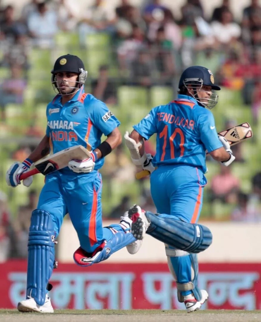 রান তাড়া করার সময় ভারতের জয়ে সবচেয়ে বেশি শতরান বিরাটের দখলে ৷ সচিন তেন্ডুলকরের একাধিক রেকর্ড ভেঙেছেন তিনি ৷ তার মধ্যে এই রেকর্ডটিও ছিনিয়ে নেন তিনি ৷ Photo- File রান তাড়া করার সময় ভারতের জয়ে সবচেয়ে বেশি শতরান বিরাটের দখলে ৷ সচিন তেন্ডুলকরের একাধিক রেকর্ড ভেঙেছেন তিনি ৷ তার মধ্যে এই রেকর্ডটিও ছিনিয়ে নেন তিনি ৷ Photo- File