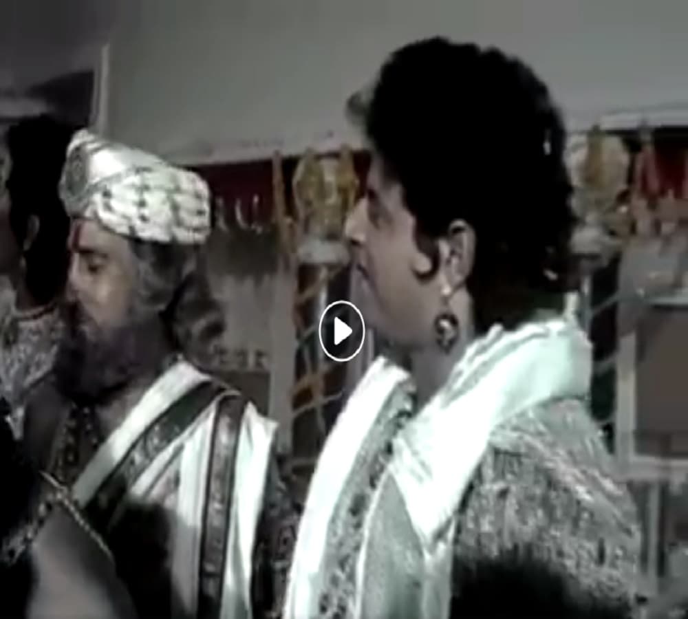 তাই রামায়ণ ও মহাভারত এই দুই মহাকাব্যের প্রবাব দেশবাসীর মনে বাড়াতেই রামানন্দ সাগর ও বিআর চোপড়া যথাক্রমে রামায়ণ ও মহাভারত ধারাবাহিক আকারে পেশ করেছিলেন সবারই কাছে ৷ ছবি সৌজন্যে ফেসবুক ৷ তাই রামায়ণ ও মহাভারত এই দুই মহাকাব্যের প্রবাব দেশবাসীর মনে বাড়াতেই রামানন্দ সাগর ও বিআর চোপড়া যথাক্রমে রামায়ণ ও মহাভারত ধারাবাহিক আকারে পেশ করেছিলেন সবারই কাছে ৷ ছবি সৌজন্যে ফেসবুক ৷