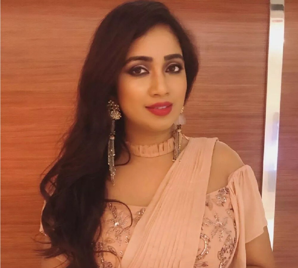 যেমন গায়কি ঠিক তেমনই সুন্দরী শ্রেয়া ৷ প্রতিটি ছবিতে নজর কেড়েছেন শ্রেয়া ৷ ছবি সৌজন্যে ইনস্টাগ্রাম ৷ যেমন গায়কি ঠিক তেমনই সুন্দরী শ্রেয়া ৷ প্রতিটি ছবিতে নজর কেড়েছেন শ্রেয়া ৷ ছবি সৌজন্যে ইনস্টাগ্রাম ৷