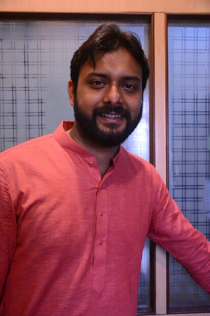 মায়াকুমারীতে আবার রোমান্টিক থ্রিলারের ও নানা উপাদান থাকছে। আবির চট্টোপাধ্যায় থাকছেন দ্বৈত ভূমিকায়। কানন কুমার এবং আহির চট্টোপাধ্যায় এর চরিত্রে অভিনয় করবেন আবির। বেশ কিছুদিন পর আবার অরিন্দম শীল এর সঙ্গে কাজ করতে দেখা যাবে তাকে । ক্যামেলিয়া প্রোডাকশনের ব্যানারে এটা তার প্রথম কাজ।