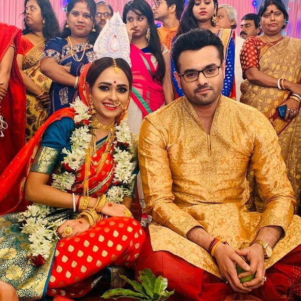 সান বাংলায় 'জিয়নকাঠি' সিরিয়ালের তিনি এখন পরিচিত মুখ। তবে সোশাল মিডিয়ায় মিশমির ফ্যানের সংখ্যা অনেকটাই বেশি। মিশমি সব সময় তাঁর জীবনের নানা ঘটনা সোশাল মিডিয়ায় নিজের ইনস্টা প্রোফাইল থেকে শেয়ার করেন। photo source Instagram 