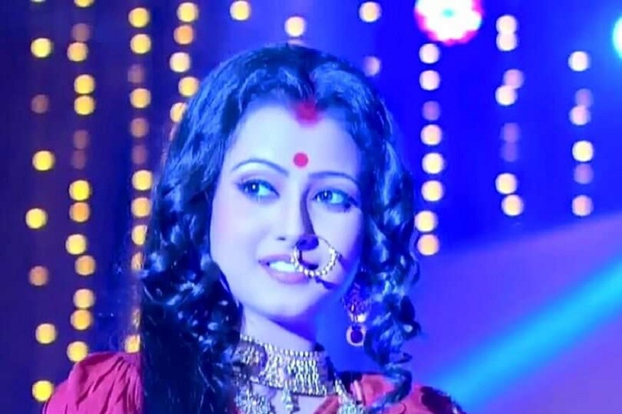 বাংলা টেলিভশনের জনপ্রিয় ধারাবাহিক কে আপন কে পর ? কয়েক বছর ধরেই দর্শকদের কাছে অত্যন্ত প্রিয় হয়েছে ধারাবাহিকটি ৷ ছবি সৌজন্যে পল্লবী শর্মার ফেসবুক পেজ ৷ বাংলা টেলিভশনের জনপ্রিয় ধারাবাহিক কে আপন কে পর ? কয়েক বছর ধরেই দর্শকদের কাছে অত্যন্ত প্রিয় হয়েছে ধারাবাহিকটি ৷ ছবি সৌজন্যে পল্লবী শর্মার ফেসবুক পেজ ৷