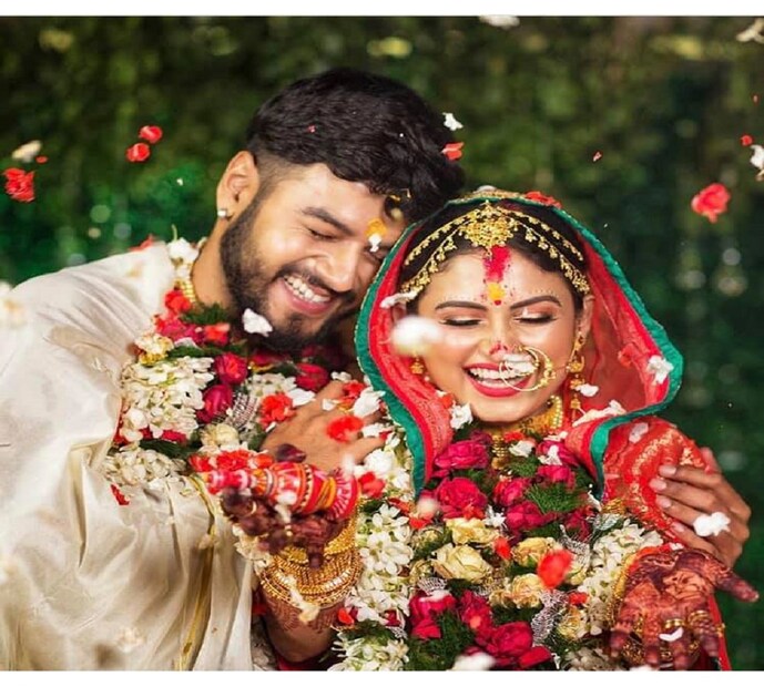 আমাদের পক্ষ থেকেও রইল আন্তরিক শুভেচ্ছা ৷ সুখে ভরে উঠুক নতুন জীবন ৷ ছবি সৌজন্যে প্রিয়মের ফেসবুক পেজ ৷