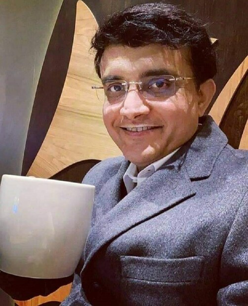  এবার ইসিবি ও ওয়েলস ক্রিকেট বোর্ডের সঙ্গে বৈঠক করতে হাজির বোর্ড প্রেসিডেন্ট। আইসিসিতে দাবি আদায়ের জন্য ইংল্যান্ড ক্রিকেট বোর্ড কে পাশে পেতে বৈঠকে উপস্থিত সৌরভ।