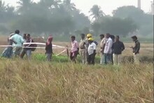 জল নয়, চাষের জমি ফুঁড়ে উঠে এল তেল ! পূর্ব বর্ধমানের গলসিতে মাথায় হাত কৃষকদের
