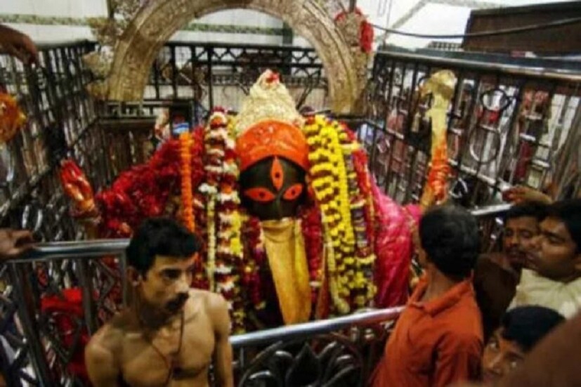মায়ের নামে বহু মানুষের জীবন শুধরে গিয়েছে ৷ জীবনে এসেছে সুস্থিরতা ৷ পাশবিকতা দূর হয়ে জাগ্রত হয়েছে মানবিকতা, জেগেছে মানবতাবোধ ৷ 