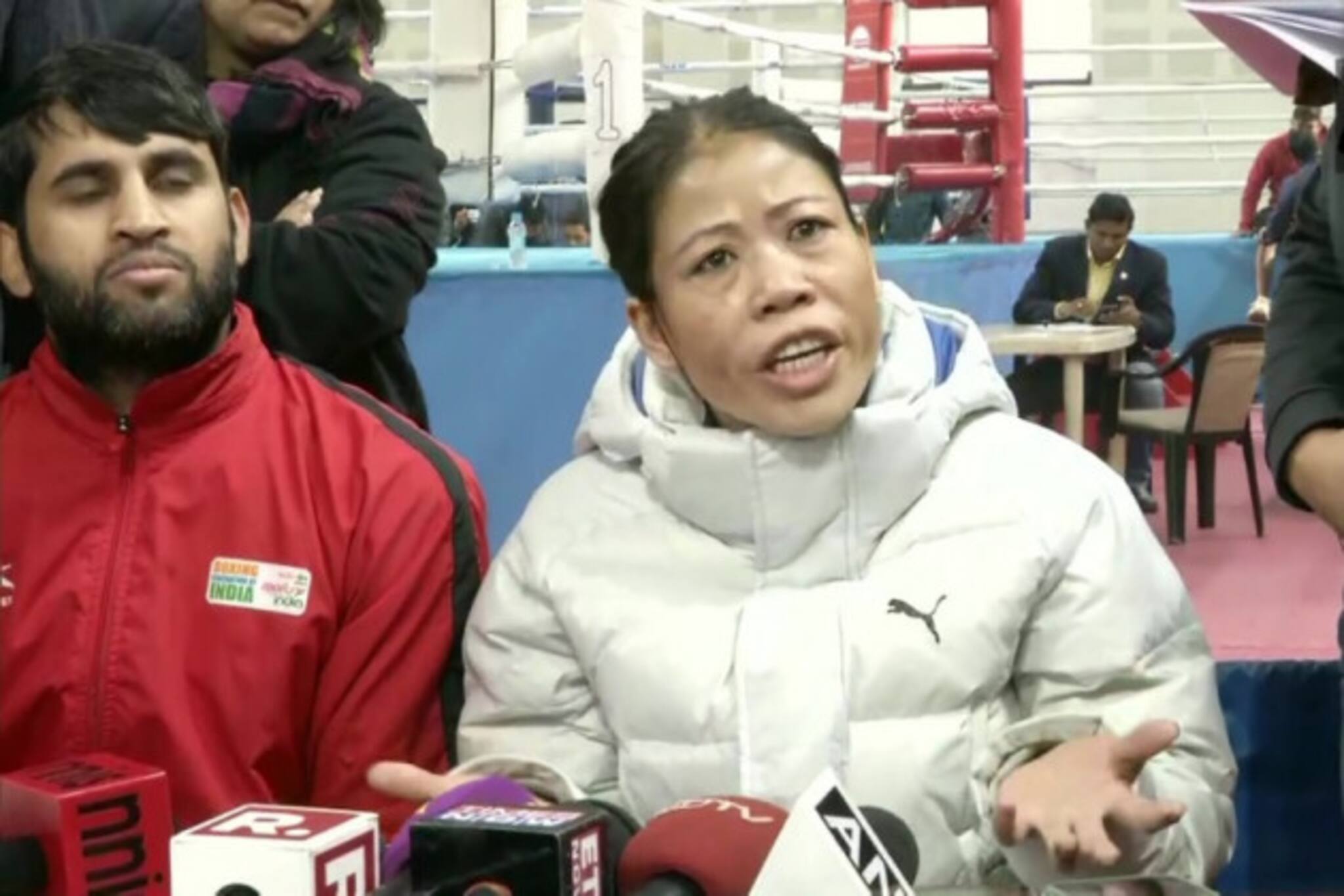 রিংয়ে জবাব, প্রতিদ্বন্দ্বীর সঙ্গে হাত মেলালেন না মেরি কম