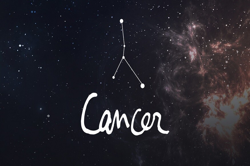 কর্কট (Cancer)- কর্কট রাশির জাতক-জাতিকাদের জন্য বছরটা দারুণ হতে চলেছে ৷ প্রচুর বেড়ানো এবং কর্মক্ষেত্রে নতুন নতুন সুযোগ অপেক্ষা করছে আপনার জন্য ৷ কোনও লং টার্ম পার্টনারশিপ বা গাঁটছড়ার উপরেই ফোকাস করুন ৷ মার্চ এবং এপ্রিল মাসে কোনও বাগবিতণ্ডা থেকে এড়িয়ে চলুন ৷ কেরিয়ার- জুন, জুলাই এবং অগাস্ট মাস কেরিয়ারের জন্য বিশেষভাবে শুভ ৷ অনেক কিছু প্রাপ্তি ঘটতে পারে ৷ আর্থিক দিক দিয়ে অক্টোবর এবং নভেম্বর মাস শুভ ৷ স্বাস্থ্য- জানুয়ারি, মে এবং জুন মাস নিজের স্বাস্থ্যের দিকে বিশেষভাবে নজর দিন ৷ রাস্তায় চলাফেরায় বিশেষভাবে সাবধান ৷ মে-জুন মাসে দুর্ঘটনার যোগ রয়েছে ৷ প্রেম- এবছর অনেক নতুন বন্ধু হবে ৷ অনেক নতুন মানুষের সঙ্গে দেখা হওয়ার সুযোগ ৷ প্রেম-প্রীতির ক্ষেত্রে জানুয়ারি, মে এবং জুলাই মাস শুভ ৷ তবে এপ্রিলের শেষ থেকে মে ১০ তারিখ পর্যন্ত সাবধান, মনের মানুষের সঙ্গে বিচ্ছেদ ঘটার সম্ভাবনা ৷ কর্কট (Cancer)- কর্কট রাশির জাতক-জাতিকাদের জন্য বছরটা দারুণ হতে চলেছে ৷ প্রচুর বেড়ানো এবং কর্মক্ষেত্রে নতুন নতুন সুযোগ অপেক্ষা করছে আপনার জন্য ৷ কোনও লং টার্ম পার্টনারশিপ বা গাঁটছড়ার উপরেই ফোকাস করুন ৷ মার্চ এবং এপ্রিল মাসে কোনও বাগবিতণ্ডা থেকে এড়িয়ে চলুন ৷ কেরিয়ার- জুন, জুলাই এবং অগাস্ট মাস কেরিয়ারের জন্য বিশেষভাবে শুভ ৷ অনেক কিছু প্রাপ্তি ঘটতে পারে ৷ আর্থিক দিক দিয়ে অক্টোবর এবং নভেম্বর মাস শুভ ৷ স্বাস্থ্য- জানুয়ারি, মে এবং জুন মাস নিজের স্বাস্থ্যের দিকে বিশেষভাবে নজর দিন ৷ রাস্তায় চলাফেরায় বিশেষভাবে সাবধান ৷ মে-জুন মাসে দুর্ঘটনার যোগ রয়েছে ৷ প্রেম- এবছর অনেক নতুন বন্ধু হবে ৷ অনেক নতুন মানুষের সঙ্গে দেখা হওয়ার সুযোগ ৷ প্রেম-প্রীতির ক্ষেত্রে জানুয়ারি, মে এবং জুলাই মাস শুভ ৷ তবে এপ্রিলের শেষ থেকে মে ১০ তারিখ পর্যন্ত সাবধান, মনের মানুষের সঙ্গে বিচ্ছেদ ঘটার সম্ভাবনা ৷