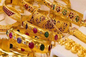 পেঁয়াজের পরে সোনা ! জোড়া চাপে মধ্যবিত্ত, শহরে মোট ১১,০০০ দাম বেড়েছে পেঁয়াজের পরে সোনা ! জোড়া চাপে মধ্যবিত্ত, শহরে মোট ১১,০০০ দাম বেড়েছে