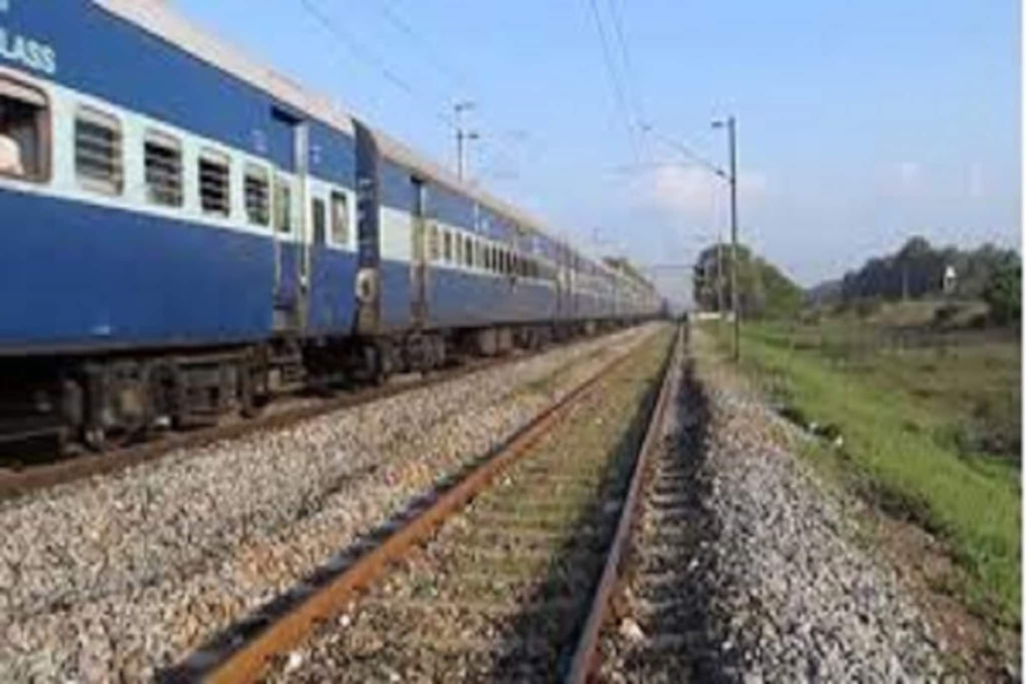 সিএএ বিরোধী আন্দোলনের জের ! উত্তর-পূর্ব রেলের ক্ষতি ১০০ কোটি ছাড়িয়েছে