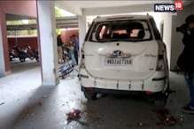 শালিমারের আবাসনে দুষ্কৃতী তাণ্ডব, গাড়ি-বাইক ভাঙচুর শালিমারের আবাসনে দুষ্কৃতী তাণ্ডব, গাড়ি-বাইক ভাঙচুর
