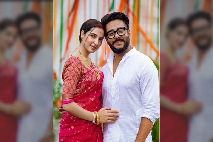 • বিয়ে হয়েছে সবে দেড় বছর ৷ পরিচালক রাজ চক্রবর্তীর সঙ্গে এই মুহূর্তে চুটিয়ে সংসার করছেন শুভশ্রী গঙ্গোপাধ্যায় ৷ শুধু তাই নয়, পর্দাতেও একের পর এক কাজ করে চলেছেন টলিউটের প্রথম সারির নায়িকা শুভশ্রী ৷ • বিয়ে হয়েছে সবে দেড় বছর ৷ পরিচালক রাজ চক্রবর্তীর সঙ্গে এই মুহূর্তে চুটিয়ে সংসার করছেন শুভশ্রী গঙ্গোপাধ্যায় ৷ শুধু তাই নয়, পর্দাতেও একের পর এক কাজ করে চলেছেন টলিউটের প্রথম সারির নায়িকা শুভশ্রী ৷