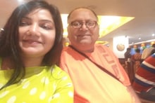 বর্ষীয়ান অভিনেতা দীপঙ্কর দে-র শারীরিক অবস্থা স্থিতিশীল হলেও বিপদ মুক্ত নন