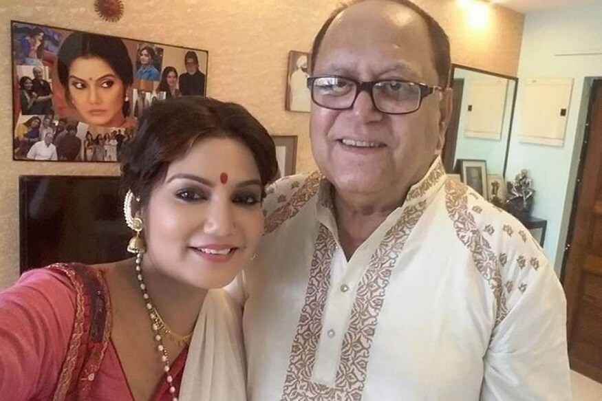 বিয়ের পরের দিনই হাসপাতালে ভর্তি হলেন অভিনেতা দীপঙ্কর দে। শুক্রবার সকালে তাঁকে দক্ষিণ কলকাতার একটি বেসরকারি হাসপাতালে ভর্তি করতে হয়েছে। পরিবারের তরফে জানানো হয়েছে শ্বাসক্টজনিত সমস্যা নিয়ে হাসপাতালে ভর্তি হয়েছেন তিনি। বিয়ের পরের দিনই হাসপাতালে ভর্তি হলেন অভিনেতা দীপঙ্কর দে। শুক্রবার সকালে তাঁকে দক্ষিণ কলকাতার একটি বেসরকারি হাসপাতালে ভর্তি করতে হয়েছে। পরিবারের তরফে জানানো হয়েছে শ্বাসক্টজনিত সমস্যা নিয়ে হাসপাতালে ভর্তি হয়েছেন তিনি।