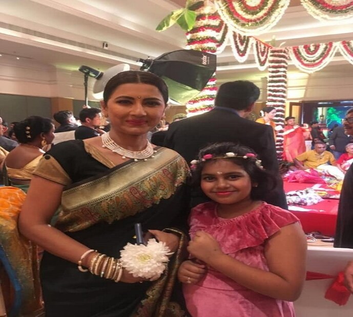 উপস্থিত আছেন টালিগঞ্জের দিদি নম্বর ওয়ান রচনা বন্দ্যোপাধ্যায়ও ৷ ছবি সৌজন্যে ফেসবুক ৷ 