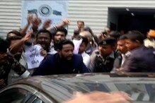 CU-এর সমাবর্তনে তুমুল অশান্তি, দেখুন ভিডিও CU-এর সমাবর্তনে তুমুল অশান্তি, দেখুন ভিডিও