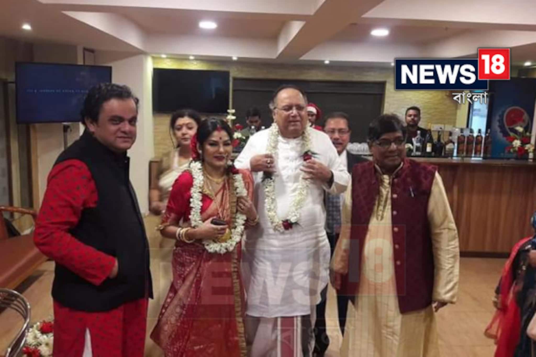 Exclusive: অবশেষে সাত পাকে বাঁধা পড়লেন দীপঙ্কর দে ও দোলন রায়