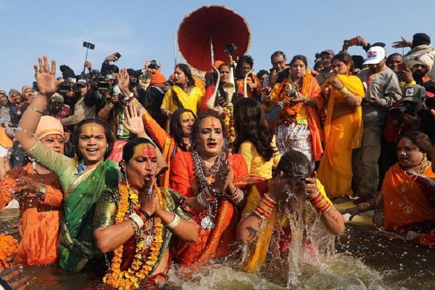 শাস্ত্রমতে মহাদেবের নামে কৃচ্ছসাধন করলেই সকল মনষ্কামনা পূরণ হয় ৷ এছাড়াও এই মাসে আরও অনেক উৎসব রয়েছে ৷ শাস্ত্রমতে মহাদেবের নামে কৃচ্ছসাধন করলেই সকল মনষ্কামনা পূরণ হয় ৷ এছাড়াও এই মাসে আরও অনেক উৎসব রয়েছে ৷