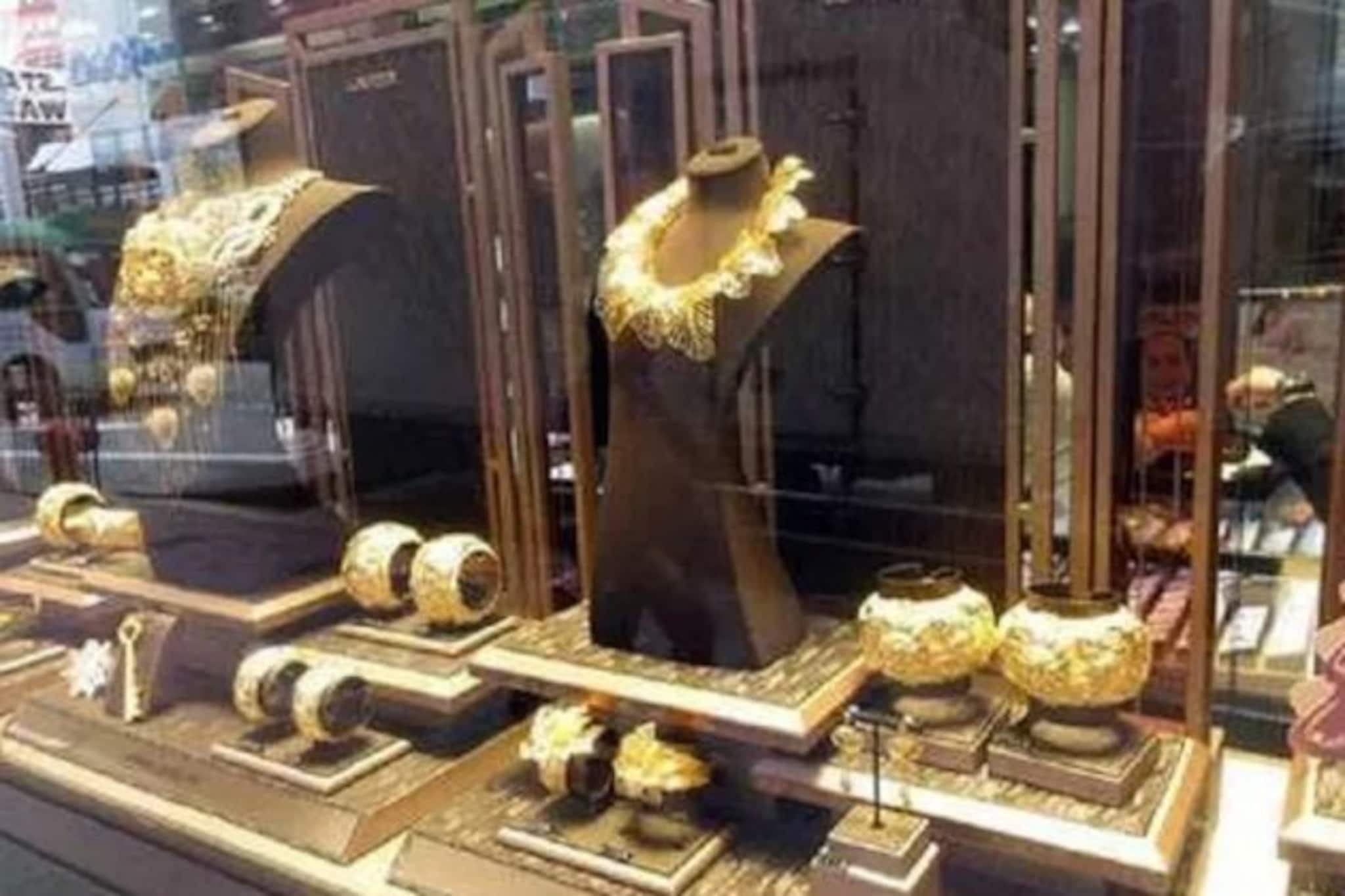 বাজেটের একদিন আগে আরও দাম কমল সোনার!