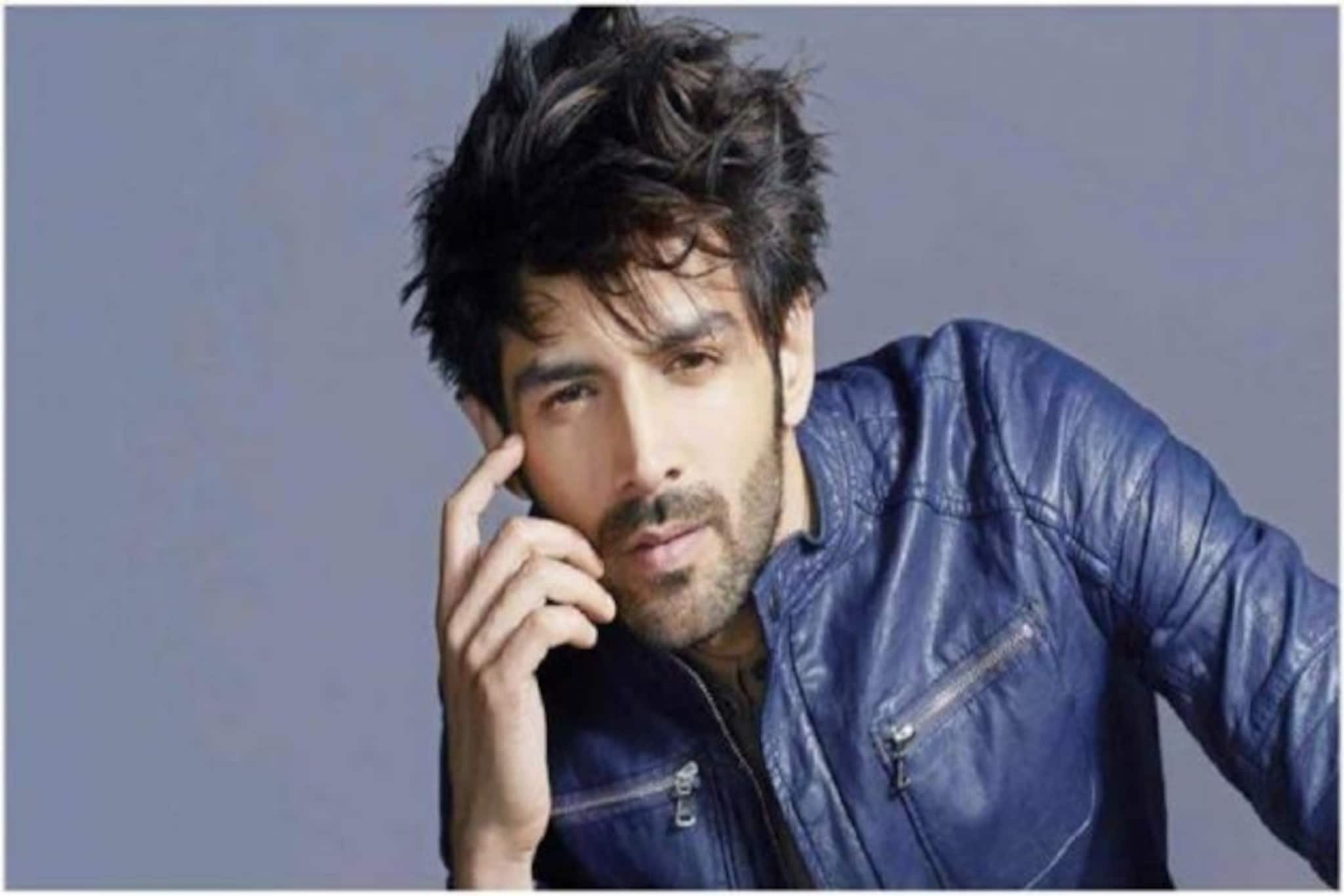 মেয়েদের স্কুল বাসের পাশে কার্তিক আরিয়ানের গাড়ি ! তারপর যা ঘটল