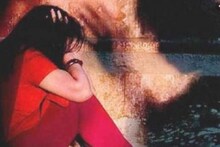 হায় রে কুসংস্কার! গ্রামে ডাইনি, সন্দেহের বশে ব্যাপক মার মহিলাকে, বয়কটও