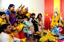বিদ্যা দাও, বৃষ্টি দিও না... বাগদেবীর কাছে প্রার্থনা পড়ুয়াদের বিদ্যা দাও, বৃষ্টি দিও না... বাগদেবীর কাছে প্রার্থনা পড়ুয়াদের