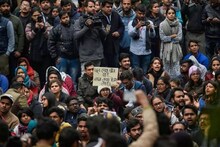 JNU-য়ে পড়ুয়াদের উপর হামলা, উত্তাল দেশ, প্রতিবাদে বিভিন্ন বিশ্ববিদ্যালয়ের পড়ুয়া