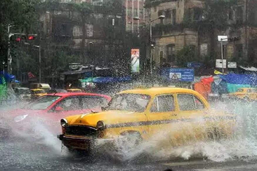 কলকাতায় শুরু মুষলধারে বৃষ্টি। ভাসছে হাওড়াও, বজ্রবিদ্যুৎ সহ শীতের উত্তাল বৃষ্টিতে নাজেহাল শহরবাসী।representative image কলকাতায় শুরু মুষলধারে বৃষ্টি। ভাসছে হাওড়াও, বজ্রবিদ্যুৎ সহ শীতের উত্তাল বৃষ্টিতে নাজেহাল শহরবাসী।representative image
