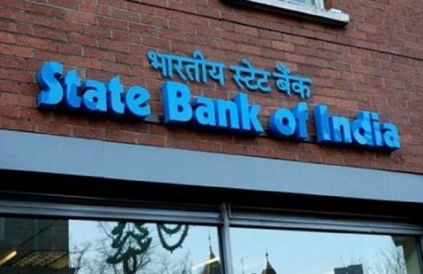 এর জন্য সবচেয়ে প্রথমে এসবিআই ইন্টারনেট ব্যাঙ্কিং অ্যাকাউন্টে লগ ইন করতে হবে ৷ এরপর 'My Accounts &amp; Profile' সেকশনে গিয়ে আপনার প্রোফাইল অপশনে ক্লিক করে 'Personal Details/Mobile' সিলেক্ট করতে হবে ৷