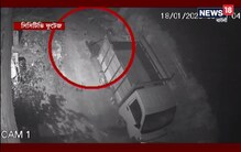 প্রকাশ্য রাস্তায় হেঁটে বেড়াচ্ছে ‘বাঘ’, আতঙ্ক হুগলির কোন্নগরে প্রকাশ্য রাস্তায় হেঁটে বেড়াচ্ছে ‘বাঘ’, আতঙ্ক হুগলির কোন্নগরে