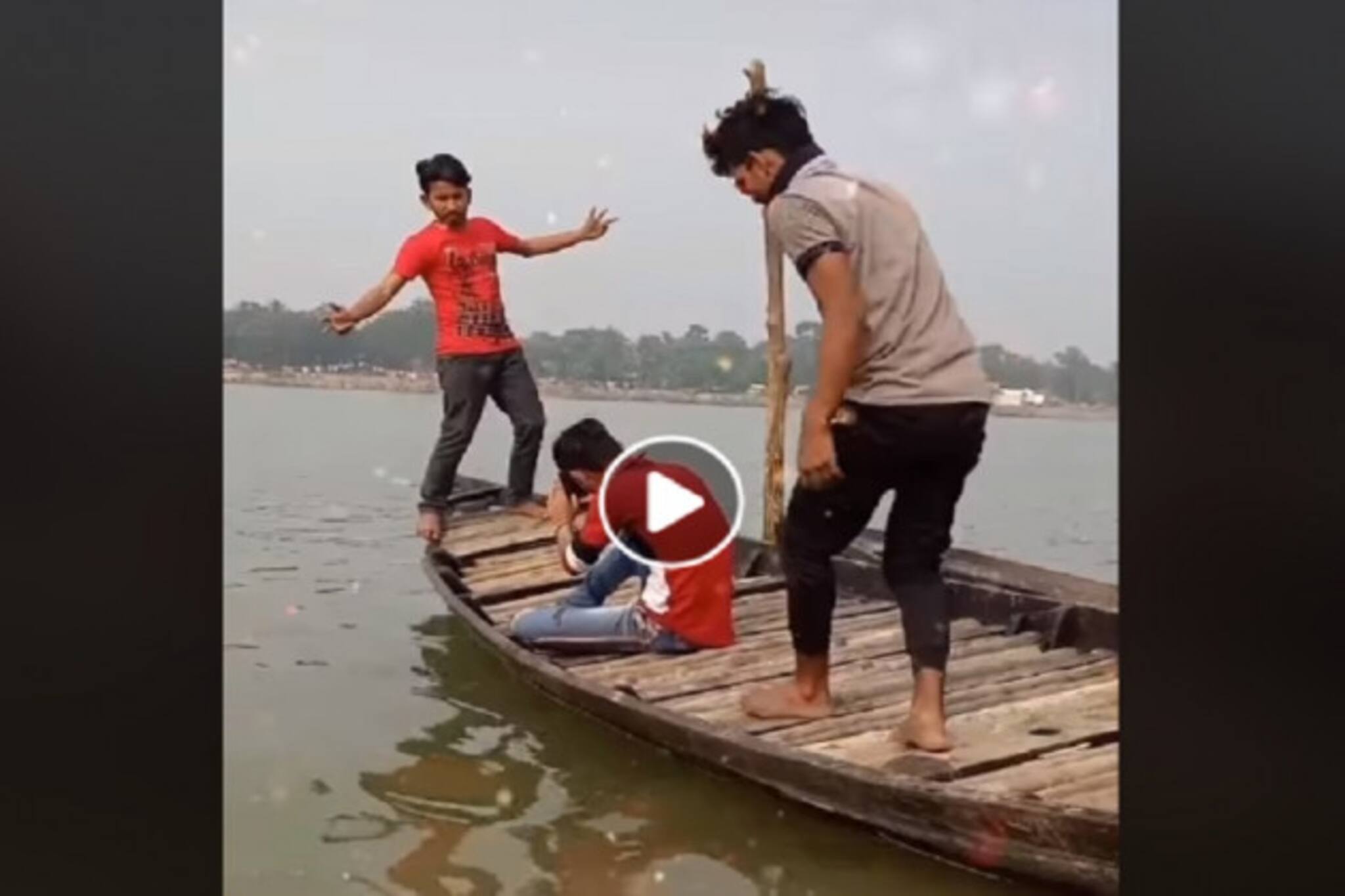 কুমার শানু-লতা মঙ্গেশকরের সুপারহিট গানে টিকটিক ভিডিও শ্যুট করতে গিয়ে বিপত্তি