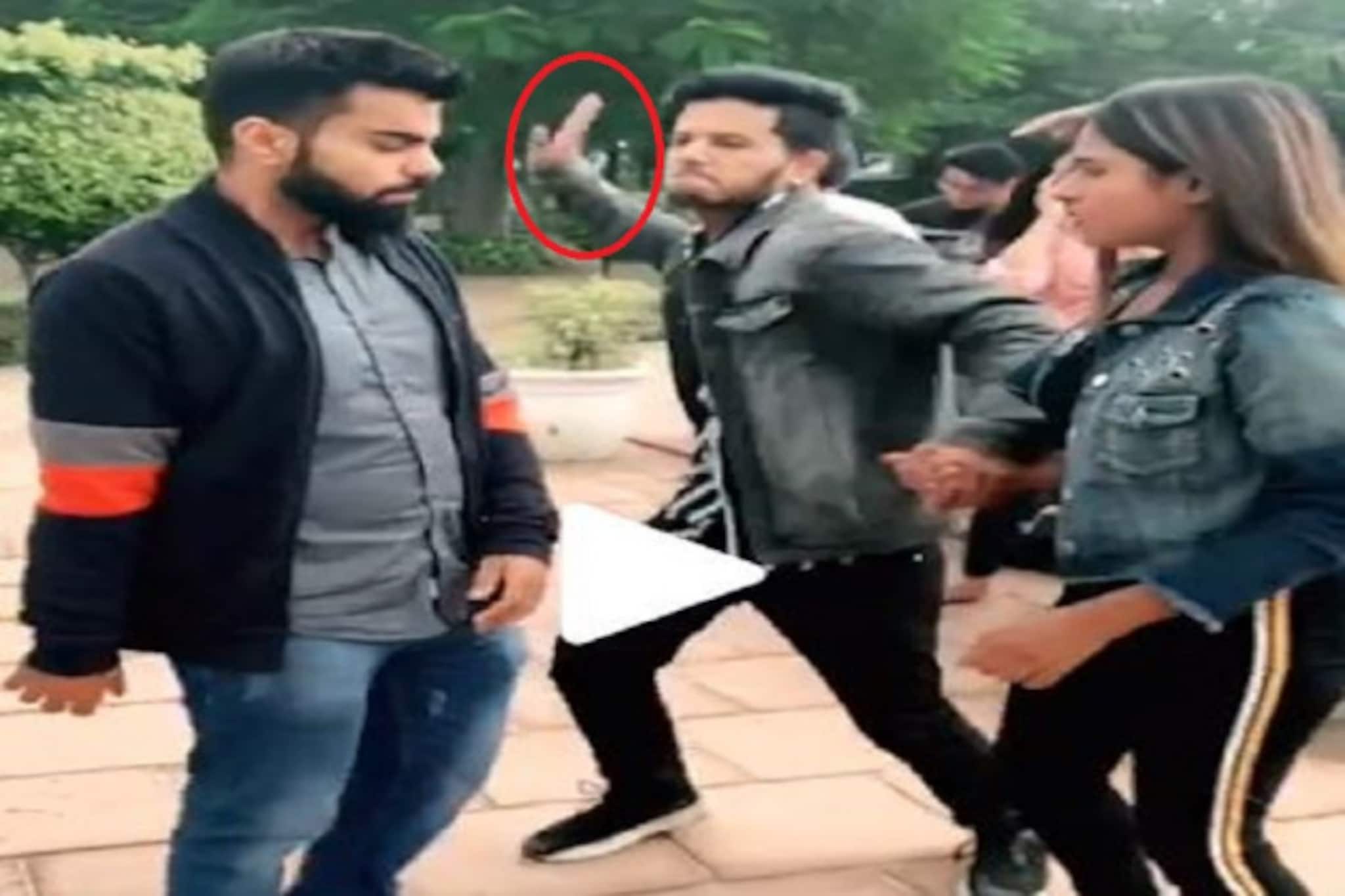 Tiktok-র দৌলতে ফের ভাইরাল নকল বিরাট!সপাটে খেলেন থাপ্পড়, দেখুন ভাইরাল ভিডিও