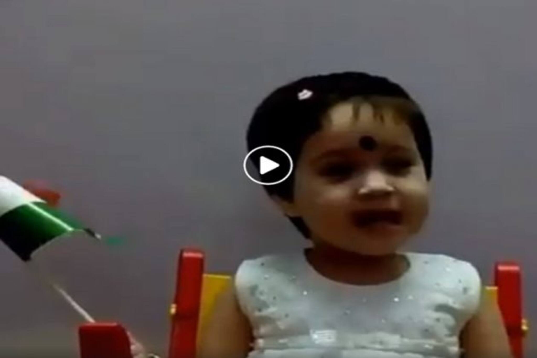 সোশ্যাল মিডিয়ায় কোটি কোটি মানুষের কুর্নিশ, জাতীয় সঙ্গীত গেয়ে সবার মন কেড়েছে