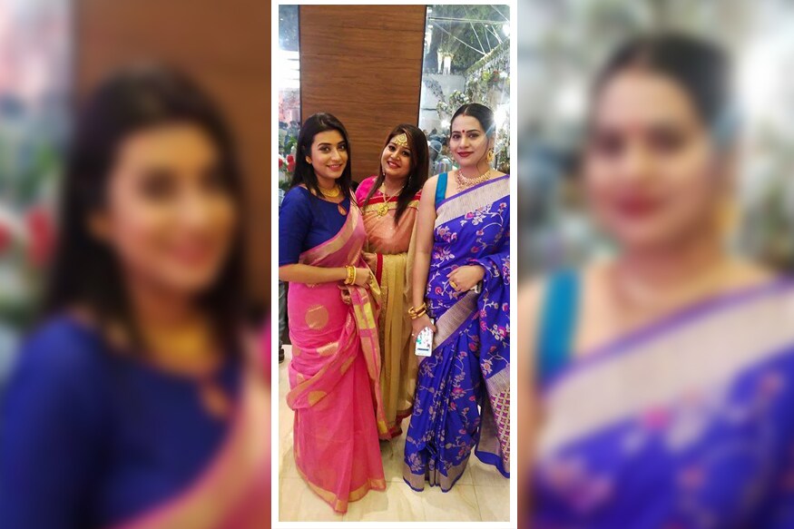 তাঁর পরণে শাড়িটি উপহার দেওয়ার জন্য সুমনা তাঁর কৃতজ্ঞতা ও ভালবাসা জানিয়েছেন ৷ ছবি সৌজন্যে সুমনা চক্রবর্তীর ফেসবুক অ্যাকাউন্ট ৷ তাঁর পরণে শাড়িটি উপহার দেওয়ার জন্য সুমনা তাঁর কৃতজ্ঞতা ও ভালবাসা জানিয়েছেন ৷ ছবি সৌজন্যে সুমনা চক্রবর্তীর ফেসবুক অ্যাকাউন্ট ৷
