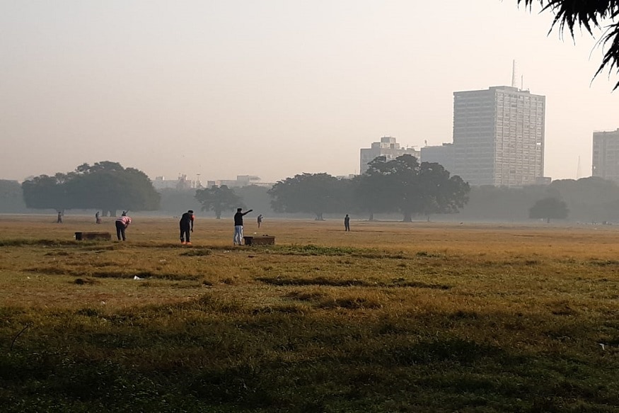 • দার্জিলিং ও কালিম্পং এর আগামী ২৪ ঘণ্টায় হালকা বৃষ্টির পূর্বাভাস।উত্তরবঙ্গের বাকি ও দক্ষিণবঙ্গের সব জেলাতেই বৃষ্টির কোন সম্ভাবনা নেই।আবহাওয়া দপ্তরের পূর্বাঞ্চলীয় অধিকর্তা সঞ্জীব বন্দ্যোপাধ্যায় জানান, সোমবার পর্যন্ত রাজ্যে বৃষ্টির কোন সম্ভাবনা নেই। • দার্জিলিং ও কালিম্পং এর আগামী ২৪ ঘণ্টায় হালকা বৃষ্টির পূর্বাভাস।উত্তরবঙ্গের বাকি ও দক্ষিণবঙ্গের সব জেলাতেই বৃষ্টির কোন সম্ভাবনা নেই।আবহাওয়া দপ্তরের পূর্বাঞ্চলীয় অধিকর্তা সঞ্জীব বন্দ্যোপাধ্যায় জানান, সোমবার পর্যন্ত রাজ্যে বৃষ্টির কোন সম্ভাবনা নেই।