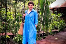 সোনার থেকেও দামি সোনালির এই ব্যাগ, যাতে আলাদা করে লেখা রয়েছে নায়িকার নাম!দেখুন সোনার থেকেও দামি সোনালির এই ব্যাগ, যাতে আলাদা করে লেখা রয়েছে নায়িকার নাম!দেখুন