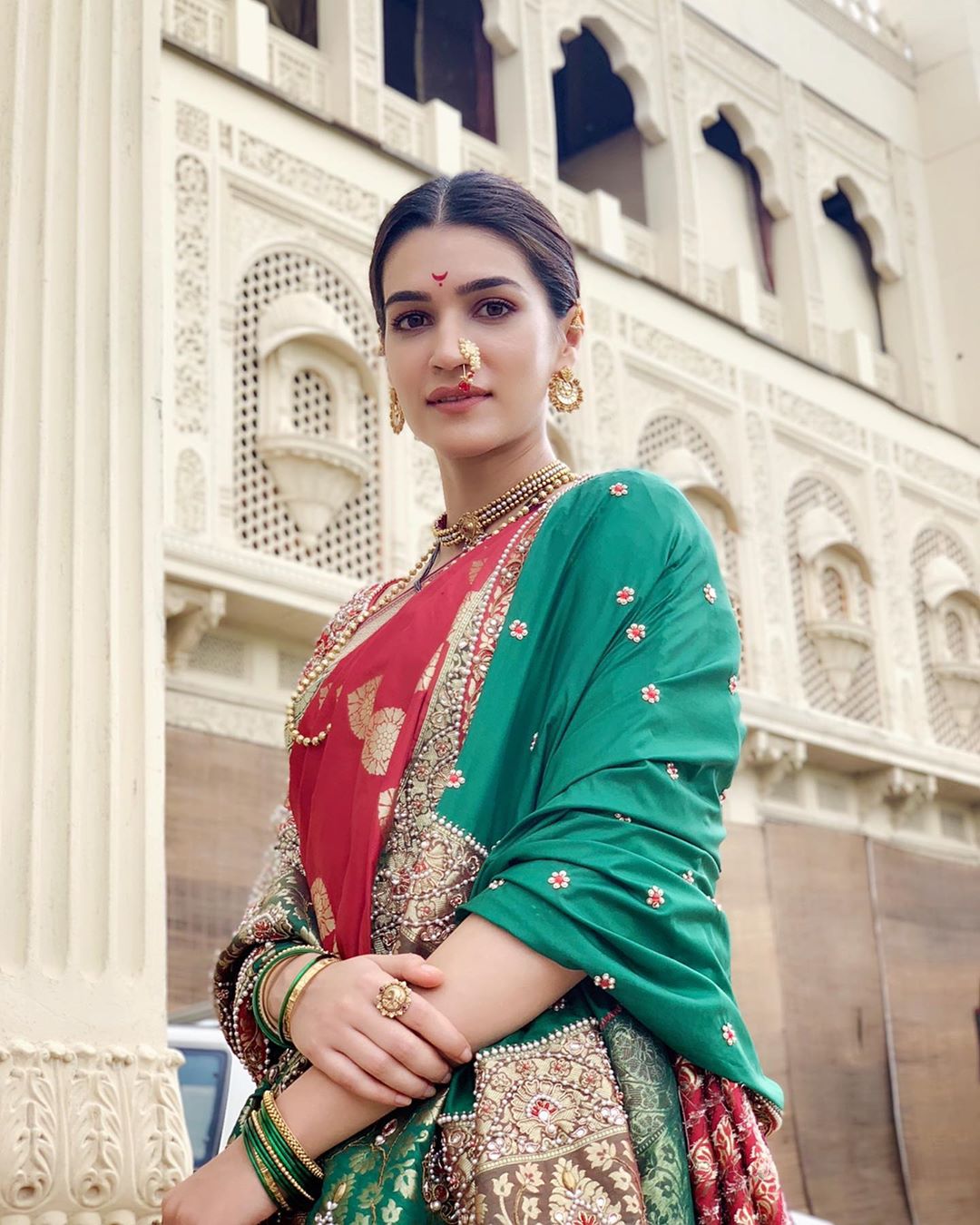 • কয়েকদিন আগেই তাঁর অভিনীত ‘পাণিপথ’ মুক্ত পেয়েছে ৷ সেখানে তাঁর অভিনয়ও যথেষ্ট প্রশংসিত ৷ ছবি: ইনস্টাগ্রামের সৌজন্যে ৷ • কয়েকদিন আগেই তাঁর অভিনীত ‘পাণিপথ’ মুক্ত পেয়েছে ৷ সেখানে তাঁর অভিনয়ও যথেষ্ট প্রশংসিত ৷ ছবি: ইনস্টাগ্রামের সৌজন্যে ৷