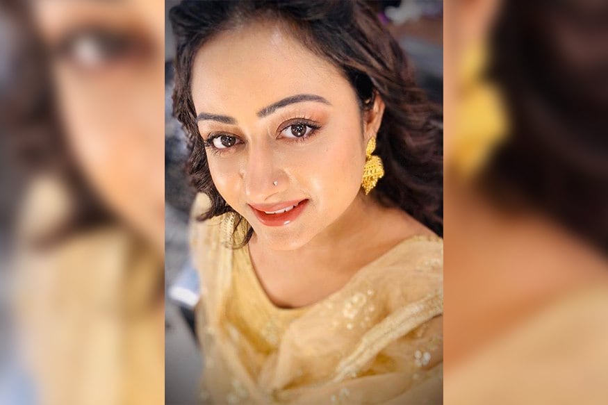 বেনেবউ ছাড়াও তিনি বাক্সবদল ও টেক্কা, রাজা, বাদশাহ ধারাবাহিকে অভিনয় করেছেন ৷ ছবি সৌজন্যে তন্নির ফেসবুক অ্যাকাউন্ট ৷ বেনেবউ ছাড়াও তিনি বাক্সবদল ও টেক্কা, রাজা, বাদশাহ ধারাবাহিকে অভিনয় করেছেন ৷ ছবি সৌজন্যে তন্নির ফেসবুক অ্যাকাউন্ট ৷