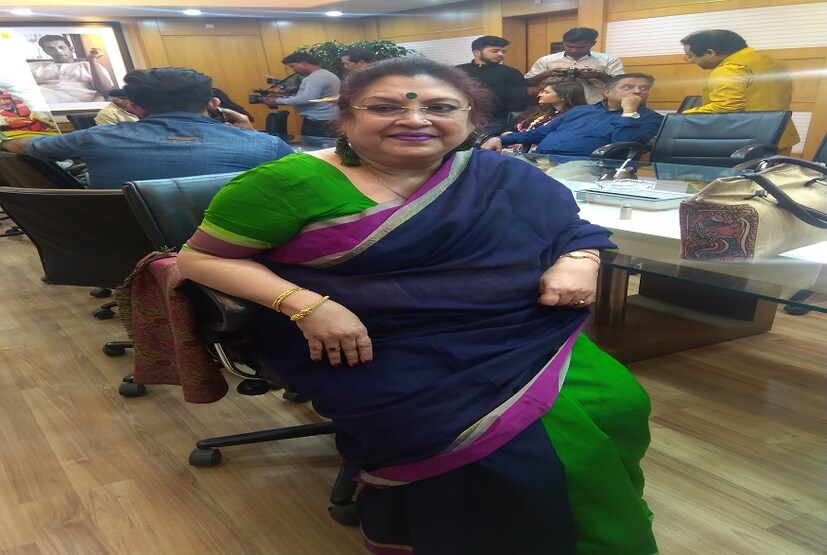 অনেকদিন পর বড় পর্দায় ফিরে উচ্ছ্বসিত শকুন্তলা বড়ুয়া। তার কাছে দেবই সিনেমায় ফিরে আসার টনিক। 