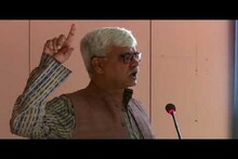 ‘অসুস্থ বিশ্বভারতী, সাদা টুপি পরেই কালো কাজ চোরেদের’ভাষাদিবসে বিস্ফোরক উপাচার্য