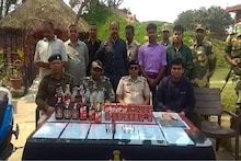 চায়ের দোকানের আড়ালে চলছে গুলি ও মদের বেআইনি ব্যবসা !