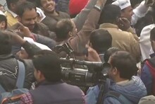 প্রথম রাউন্ডের পর ভোটের ট্রেন্ড স্পষ্ট হতেই শুরু আপ-এর জয়ের উৎসব
