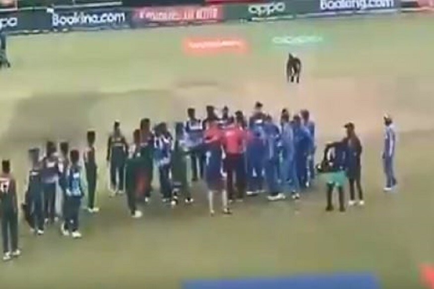 ভারতীয় দলের ম্যানেজার অনিল প্যাটেল জানিয়েছেন, বাংলাদেশ ক্রিকেটারদের আচরণ খতিয়ে দেখবে আইসিসি।ভারতীয় সংবাদমাধ্যমকে তিনি বলেন, ‘‘আমরা অবাক হয়ে গিয়েছি। তখন বুঝতে পারিনি মাঠের মধ্যে কী চলছে। আইসিসি-র প্রতিনিধিরা মাঠে উপস্থিত ছিলেন। তাঁরা ভিডিওর ফুটেজ খতিয়ে দেখে আমাদের জানাবেন, ঘটনাটি কী।’’ ভারতীয় দলের ম্যানেজার অনিল প্যাটেল জানিয়েছেন, বাংলাদেশ ক্রিকেটারদের আচরণ খতিয়ে দেখবে আইসিসি।ভারতীয় সংবাদমাধ্যমকে তিনি বলেন, ‘‘আমরা অবাক হয়ে গিয়েছি। তখন বুঝতে পারিনি মাঠের মধ্যে কী চলছে। আইসিসি-র প্রতিনিধিরা মাঠে উপস্থিত ছিলেন। তাঁরা ভিডিওর ফুটেজ খতিয়ে দেখে আমাদের জানাবেন, ঘটনাটি কী।’’