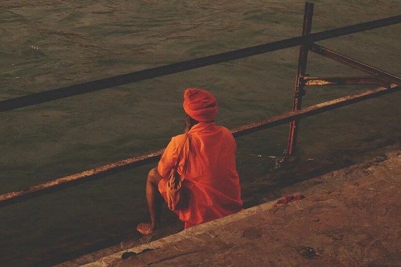 মাঘ পূ্র্নিমার মেলায় ফুল বিক্রি করতেন এক কিশোরী, তাঁকে প্রসাদ দেওয়ার নাম করে নিজের তাঁবুতে ডাকেন এক সন্ন্যাসী ৷ প্রয়াগরাজ্যে ফের এক নক্কারজনক রেপের ঘটনা সামনে এসেছে ৷ Photo- Representive মাঘ পূ্র্নিমার মেলায় ফুল বিক্রি করতেন এক কিশোরী, তাঁকে প্রসাদ দেওয়ার নাম করে নিজের তাঁবুতে ডাকেন এক সন্ন্যাসী ৷ প্রয়াগরাজ্যে ফের এক নক্কারজনক রেপের ঘটনা সামনে এসেছে ৷ Photo- Representive