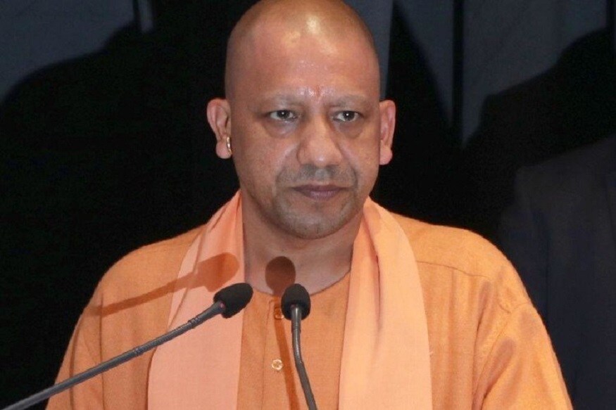 উত্তর প্রদেশ পুলিশের এডিজি আইনশৃঙ্খলা অবশ্য ইতিমধ্যেই দাবি করেছেন, নির্যাতিতাকে নাকি ধর্ষণই করা হয়নি৷ শুধু মারধর করা হয়েছিল৷ এ দিন যোগী আদিত্যনাথ ট্যুইটারে আবারও দাবি করেছেন, উত্তর প্রদেশে মহিলাদের সম্মানহানি করলে অভিযুক্তদের রেয়াত করা হবে না৷ এমন শাস্তি দেওয়া হবে যা ভবিষ্যতে উদাহরণ হয়ে থাকবে৷ Photo-File উত্তর প্রদেশ পুলিশের এডিজি আইনশৃঙ্খলা অবশ্য ইতিমধ্যেই দাবি করেছেন, নির্যাতিতাকে নাকি ধর্ষণই করা হয়নি৷ শুধু মারধর করা হয়েছিল৷ এ দিন যোগী আদিত্যনাথ ট্যুইটারে আবারও দাবি করেছেন, উত্তর প্রদেশে মহিলাদের সম্মানহানি করলে অভিযুক্তদের রেয়াত করা হবে না৷ এমন শাস্তি দেওয়া হবে যা ভবিষ্যতে উদাহরণ হয়ে থাকবে৷ Photo-File