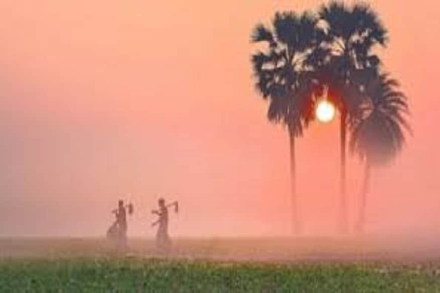 আরও একটি শীতের ইনিংস রাজ্যে। আলিপুর আবহাওয়া দফতরের আবহাওয়াবিদ দেবপ্রিয় রায় জানান, আগামী দু-তিন দিনে ৪ ডিগ্রি পর্যন্ত তাপমাত্রা নামতে পারে। ৩-৪ দিনের একটি শীতের স্পেল হবে রাজ্যে। আপাতত বৃষ্টির কোনো সম্ভাবনা নেই উত্তর ও দক্ষিণবঙ্গে । প্রতীকী ছবি ৷ আরও একটি শীতের ইনিংস রাজ্যে। আলিপুর আবহাওয়া দফতরের আবহাওয়াবিদ দেবপ্রিয় রায় জানান, আগামী দু-তিন দিনে ৪ ডিগ্রি পর্যন্ত তাপমাত্রা নামতে পারে। ৩-৪ দিনের একটি শীতের স্পেল হবে রাজ্যে। আপাতত বৃষ্টির কোনো সম্ভাবনা নেই উত্তর ও দক্ষিণবঙ্গে । প্রতীকী ছবি ৷