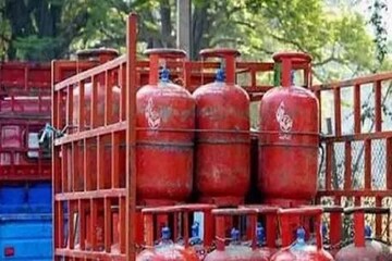 সুখবর, আগামী মাস থেকে বিপুল দাম কমতে চলেছে রান্নার গ্যাসের ! কী জানাল সরকার ?